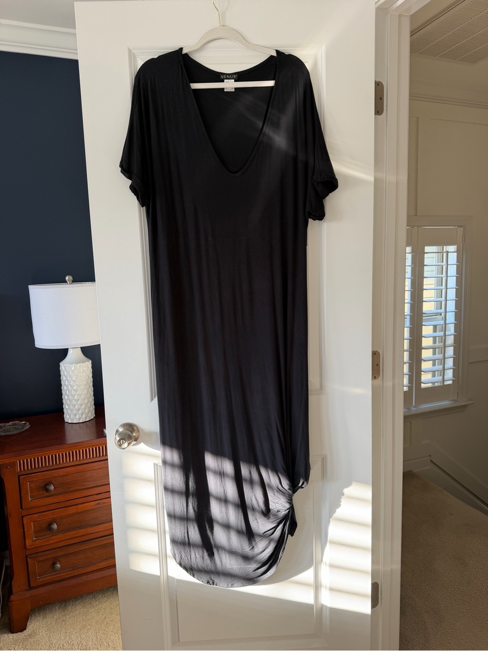 VENUS Black Maxi V-Neck Dress
